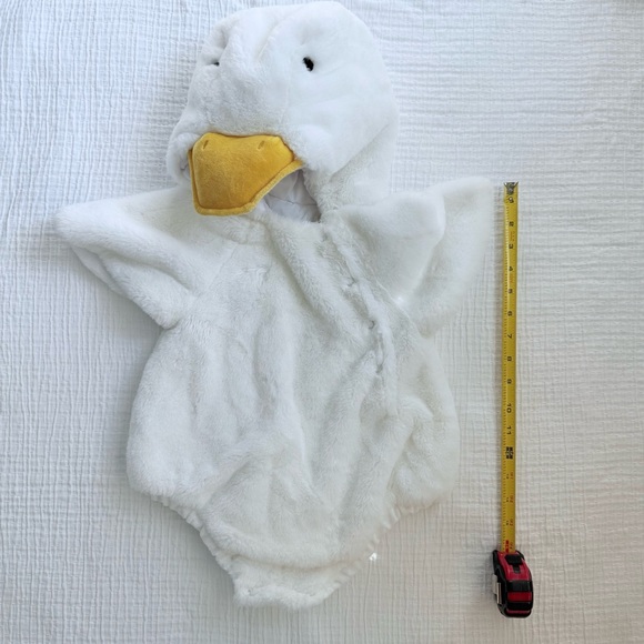 Adorable Baby Duckling Costume (12-24 Months) - Picture 4 of 10